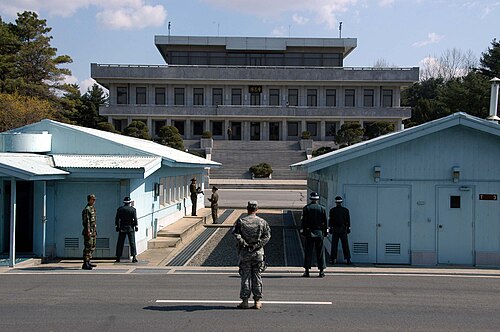 Korean DMZ cranes -- Crane