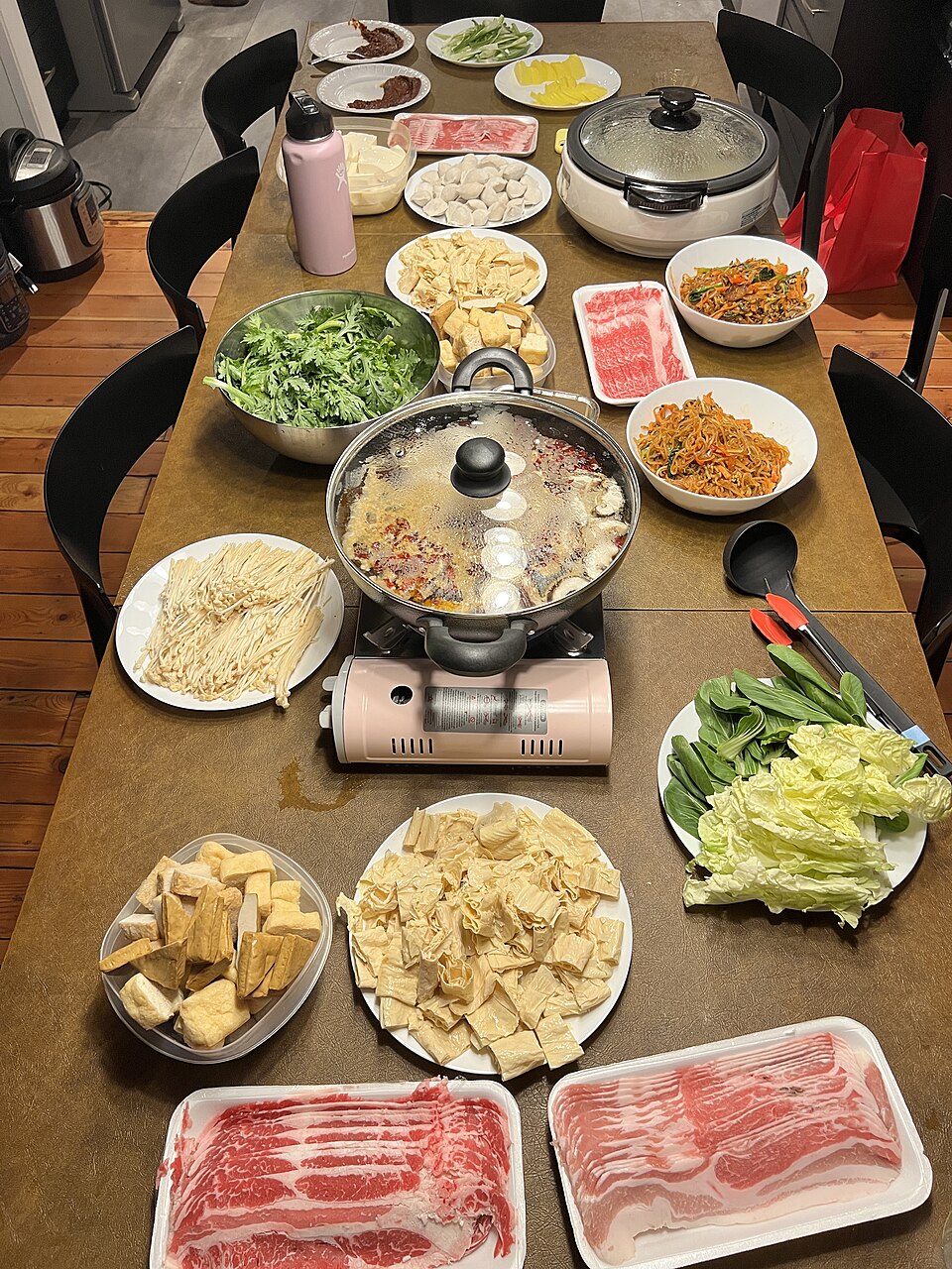 Communal pot