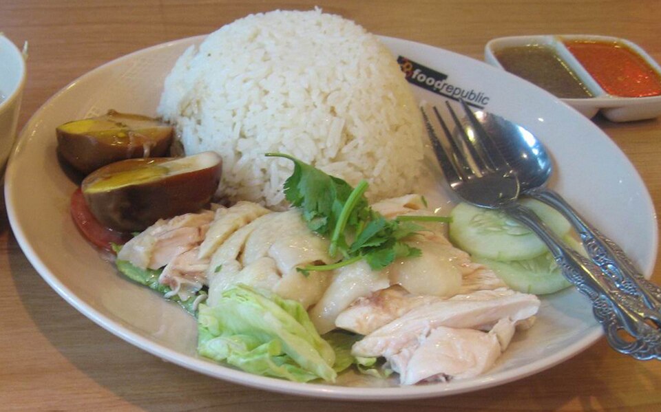 Hainanese chicken rice