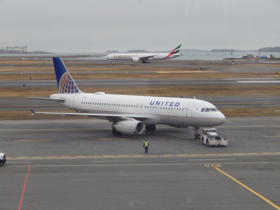 Airliner