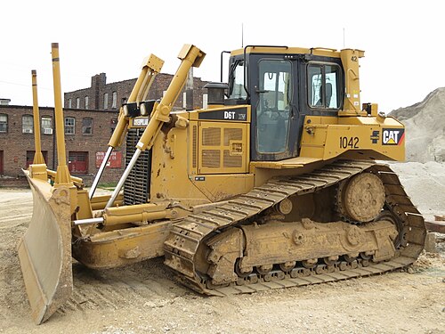 Caterpillar D6 — iconic bulldozer