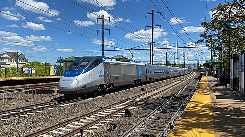 Acela — iconic high-speed rail