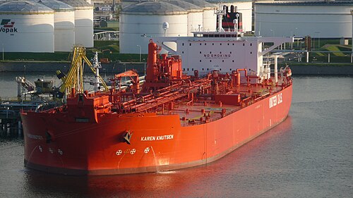Shuttle tanker — iconic oil tanker